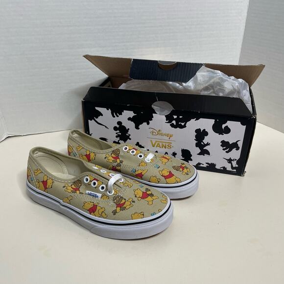 HTF Vans Off The Wall x Disney Winnie the Pooh Authentic Rare NIB Kids Youth 1.5 - Picture 1 of 6